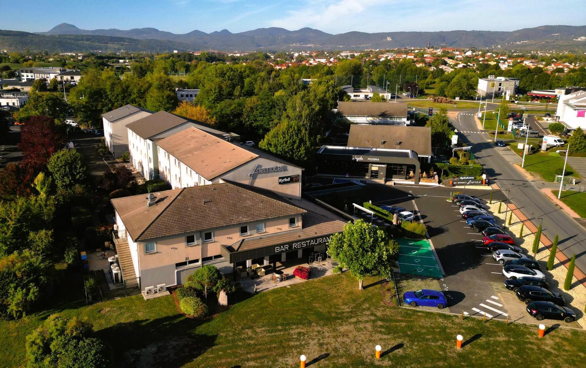 Kyriad Clermont Ferrand Nord - Riom Εξωτερικό φωτογραφία