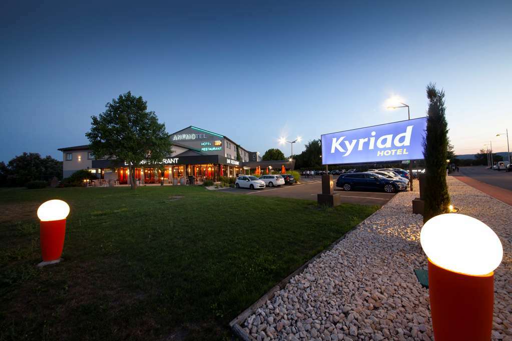 Kyriad Clermont Ferrand Nord - Riom Εξωτερικό φωτογραφία